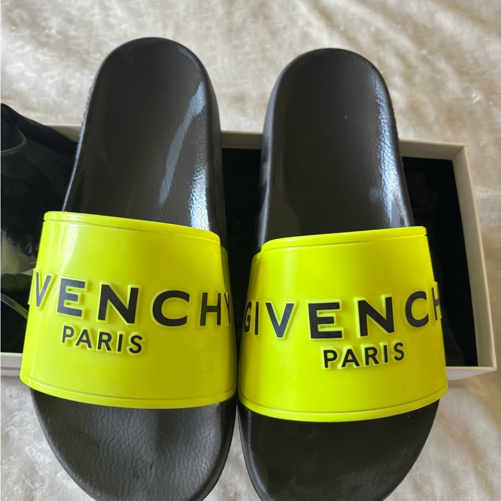Givenchy Pool Slides
